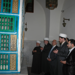 У гробницы имама аль-Аузаи