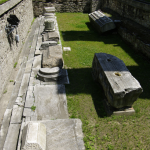Сохранившиеся развалины христианского периода вокруг Собора.