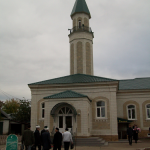 Центральная соборная мечеть Оренбурга (3-я соборная мечеть Оренбурга, достроена в 1885 году), в которой располагается Духовное управление мусульман Оренбургской области, современное медресе 