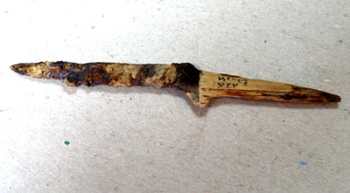 один из ножей, найденных при раскопках 