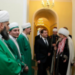 11 февраля 2011 года Медведев посетил резиденцию ЦДУМ в Уфе и встретился с муфтиями
